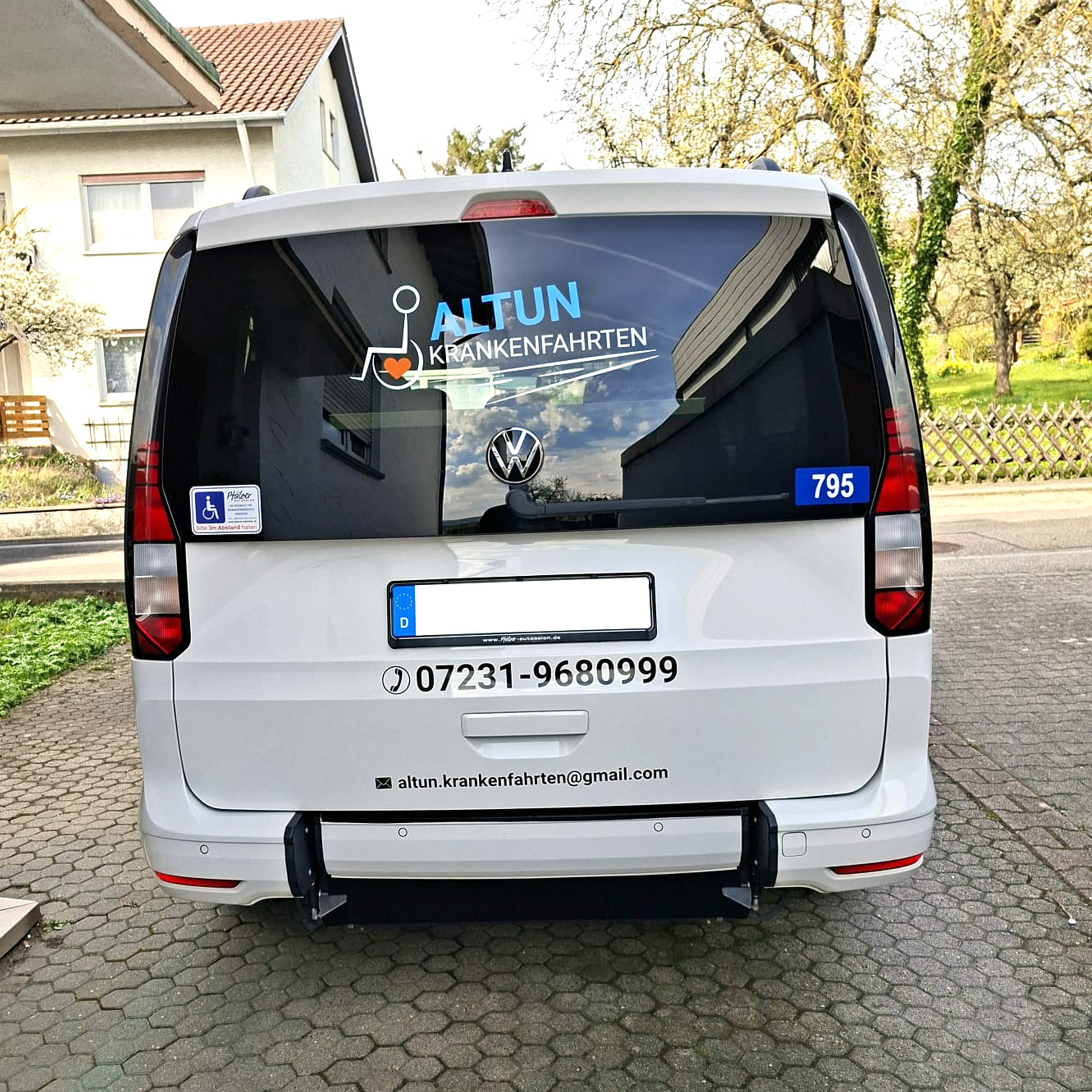 Kleinbus Krankanfahrten